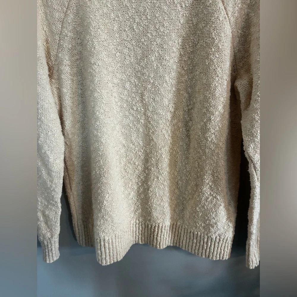 LL Bean Cream Crew Neck Sweater Size Medium